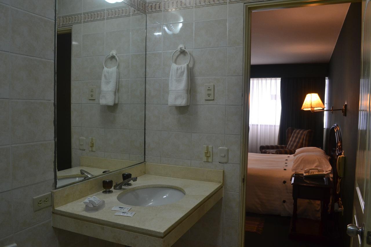 Suites Plaza Las Flores Лима Экстерьер фото