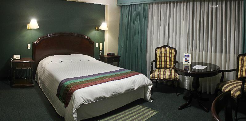 Suites Plaza Las Flores Лима Экстерьер фото