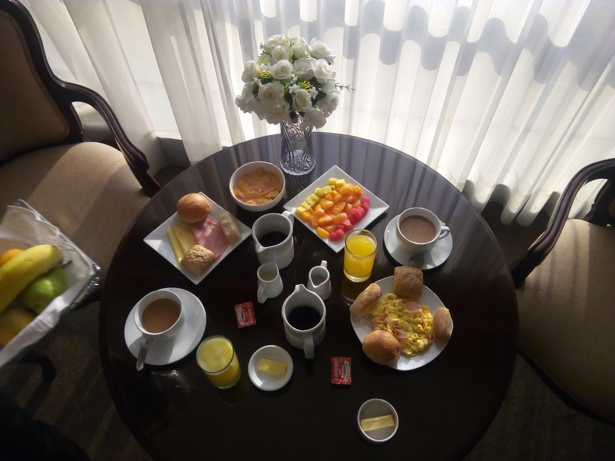 Suites Plaza Las Flores Лима Экстерьер фото