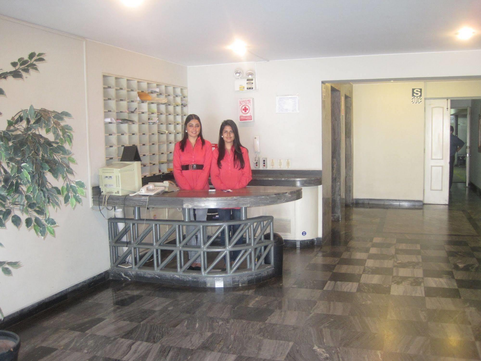 Suites Plaza Las Flores Лима Экстерьер фото