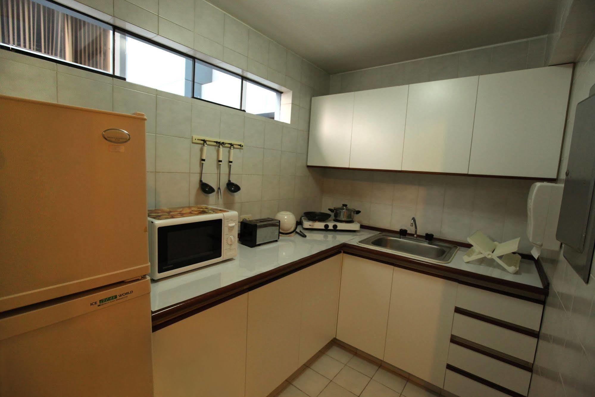 Suites Plaza Las Flores Лима Экстерьер фото